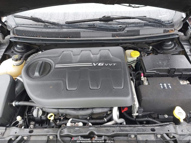 44428466 :رقم المزاد ، 1C3CCCDG4FN644193 vin ، 2015 Chrysler 200 S مزاد بيع