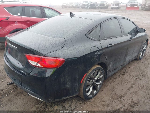 44428466 :رقم المزاد ، 1C3CCCDG4FN644193 vin ، 2015 Chrysler 200 S مزاد بيع