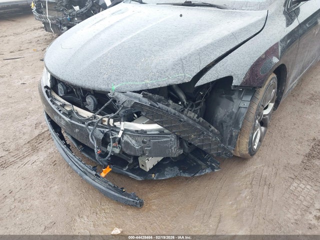 44428466 :رقم المزاد ، 1C3CCCDG4FN644193 vin ، 2015 Chrysler 200 S مزاد بيع