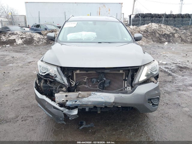 5N1DR2MM8JC648858 Nissan Pathfinder S