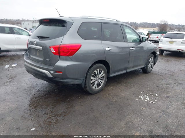 5N1DR2MM8JC648858 Nissan Pathfinder S