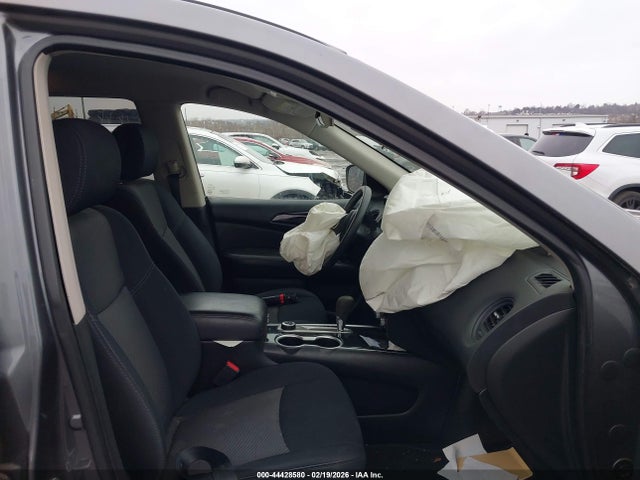 5N1DR2MM8JC648858 Nissan Pathfinder S
