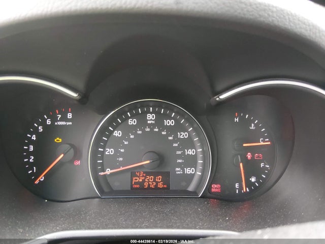 5XYKTDA71FG609829 KIA Sorento Lx V6