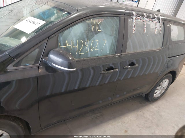 KIA Sedona L 2018 KNDMA5C11J6388256 Image 15