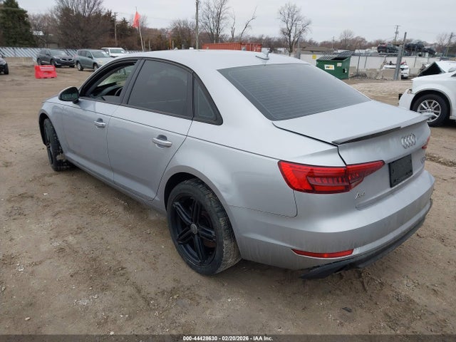 2017 AUDI A4 WAUANAF44HN028739 Photo 2