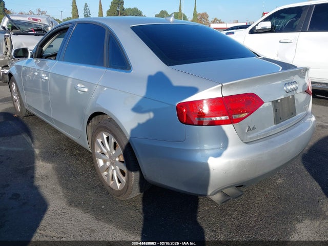 44428662 :رقم المزاد ، WAUEFAFL2BN008664 vin ، 2011 Audi A4 2.0t Premium مزاد بيع