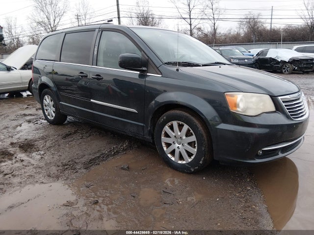 2014 CHRYSLER TOWN & COUNTRY 2C4RC1BG5ER403872 Photo 2