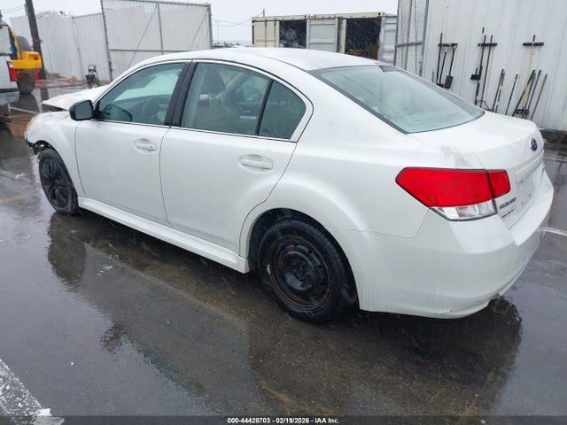 44428703 :رقم المزاد ، 4S3BMBA60B3234412 vin ، 2011 Subaru Legacy 2.5i مزاد بيع