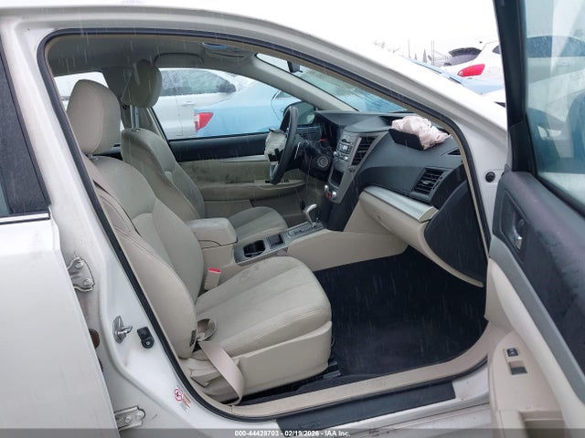 44428703 :رقم المزاد ، 4S3BMBA60B3234412 vin ، 2011 Subaru Legacy 2.5i مزاد بيع