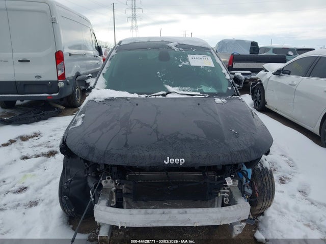 2021 Jeep Compass Latitude 4x4 მანქანა იყიდება აუქციონზე, vin: 3C4NJDBB1MT538045, აუქციონის ნომერი: 44428771