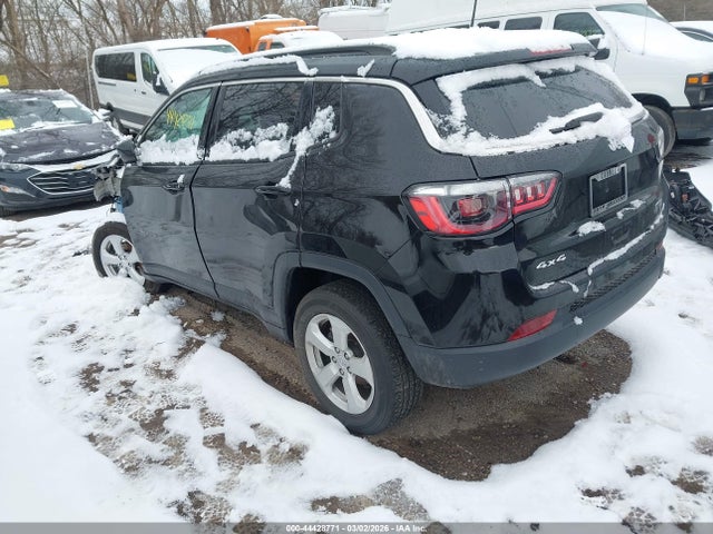 2021 Jeep Compass Latitude 4x4 მანქანა იყიდება აუქციონზე, vin: 3C4NJDBB1MT538045, აუქციონის ნომერი: 44428771