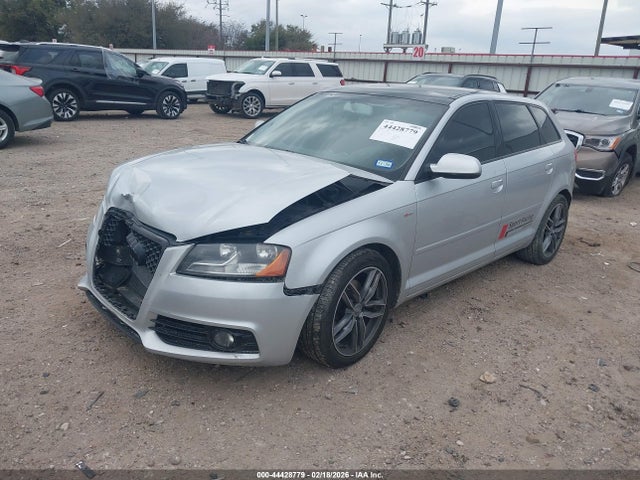 2012 AUDI A3 WAUBJAFM8CA021079 Photo 1