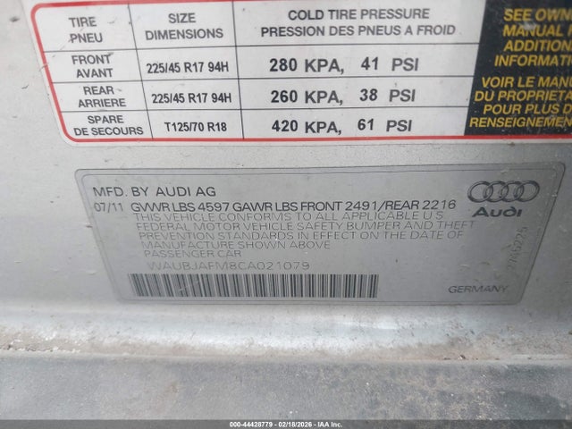 2012 AUDI A3 WAUBJAFM8CA021079 Photo 8