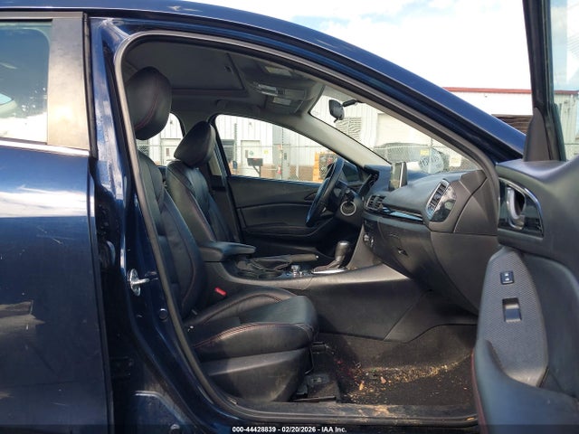 44428839 :رقم المزاد ، 3MZBM1W78FM125161 vin ، 2015 Mazda Mazda3 I Grand Touring مزاد بيع