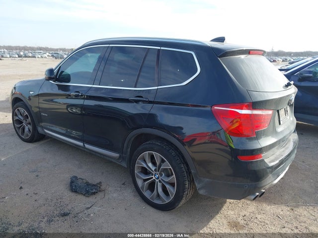 2015 BMW X3 5UXWX9C58F0D55591 Photo 2