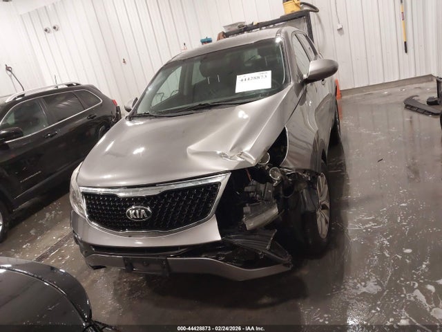Продажа на аукционе авто 2015 Kia Sportage Lx, vin: KNDPBCAC1F7790668, номер лота: 44428873