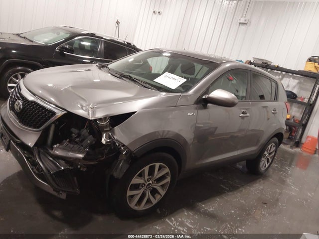 Продажа на аукционе авто 2015 Kia Sportage Lx, vin: KNDPBCAC1F7790668, номер лота: 44428873