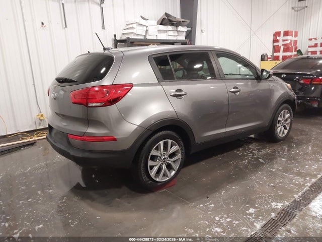 Продажа на аукционе авто 2015 Kia Sportage Lx, vin: KNDPBCAC1F7790668, номер лота: 44428873