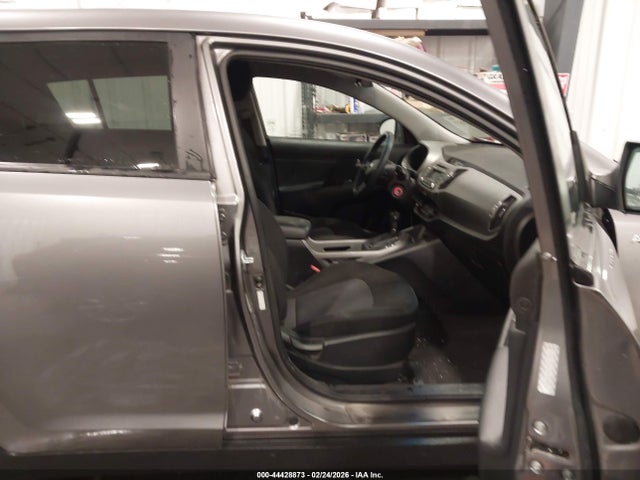 Продажа на аукционе авто 2015 Kia Sportage Lx, vin: KNDPBCAC1F7790668, номер лота: 44428873