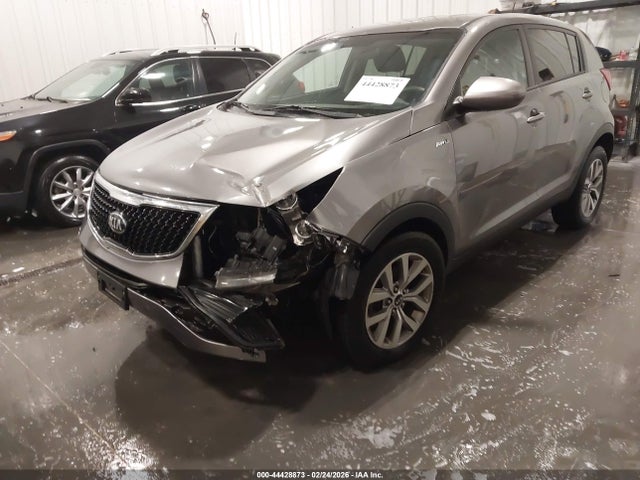 Продажа на аукционе авто 2015 Kia Sportage Lx, vin: KNDPBCAC1F7790668, номер лота: 44428873