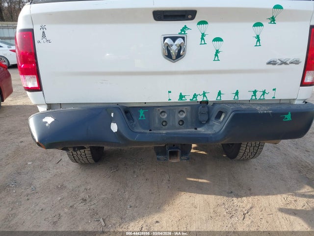 44428895 :رقم المزاد ، 3C6UR5CL2JG356867 vin ، 2018 Ram 2500 Tradesman  4x4 6'4 Box مزاد بيع