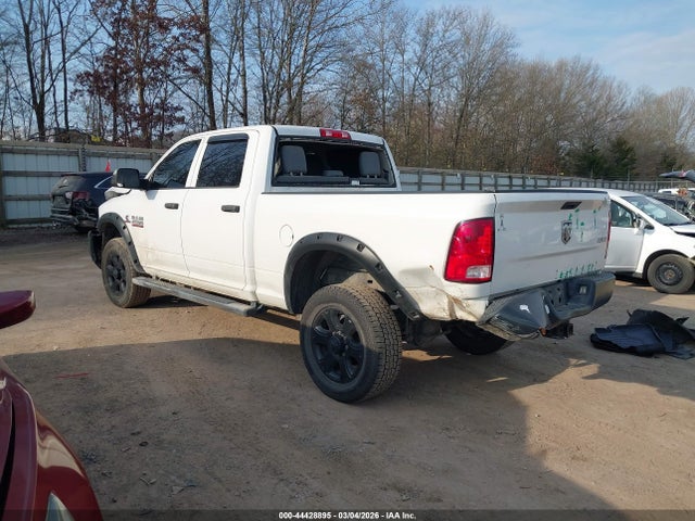44428895 :رقم المزاد ، 3C6UR5CL2JG356867 vin ، 2018 Ram 2500 Tradesman  4x4 6'4 Box مزاد بيع