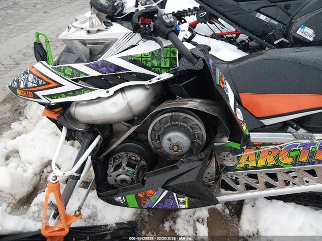 4UF16SNW4GT109607 Arctic Cat Zl 600