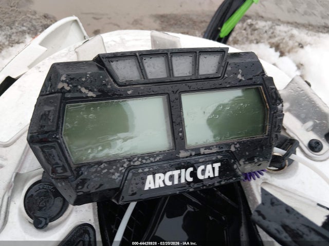 4UF16SNW4GT109607 Arctic Cat Zl 600