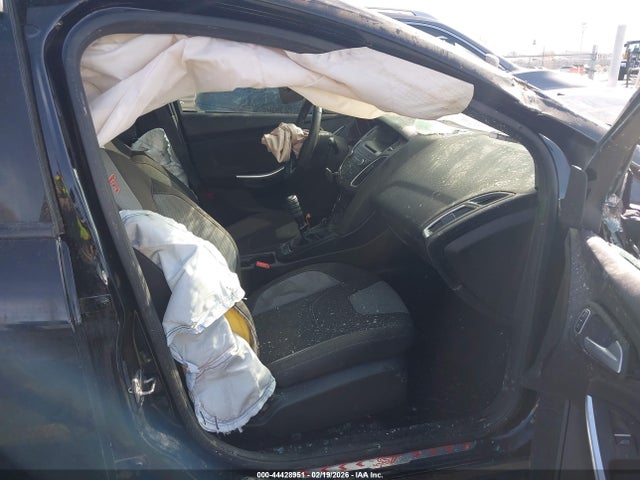 1FADP3L94GL225576 Ford FOCUS ST