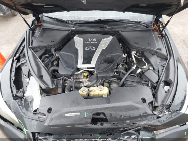44428978 :رقم المزاد ، JN1EV7AR0JM433327 vin ، 2018 Infiniti Q50 3.0t Luxe مزاد بيع