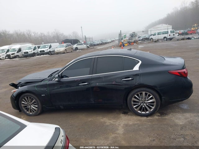 44428978 :رقم المزاد ، JN1EV7AR0JM433327 vin ، 2018 Infiniti Q50 3.0t Luxe مزاد بيع