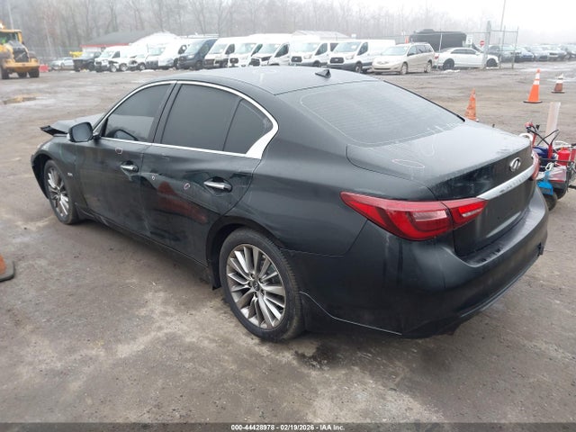 44428978 :رقم المزاد ، JN1EV7AR0JM433327 vin ، 2018 Infiniti Q50 3.0t Luxe مزاد بيع