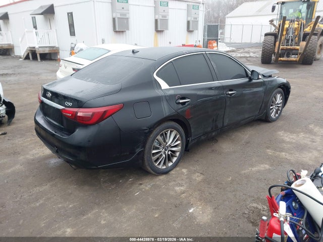 44428978 :رقم المزاد ، JN1EV7AR0JM433327 vin ، 2018 Infiniti Q50 3.0t Luxe مزاد بيع