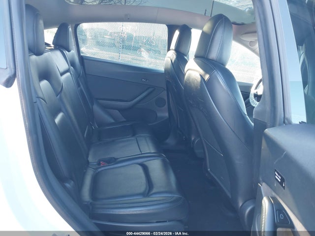 2021 TESLA MODEL Y 5YJYGAEE6MF180357 Photo 7
