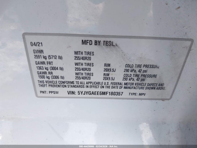 2021 TESLA MODEL Y 5YJYGAEE6MF180357 Photo 8