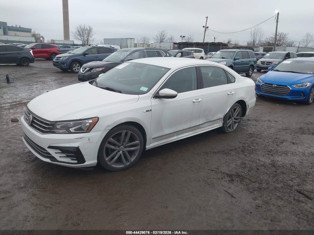 Aukcja sprzedaży 2017 Volkswagen Passat 1.8t R-line, vin: 1VWDT7A33HC077253, numer aukcji: 44429076