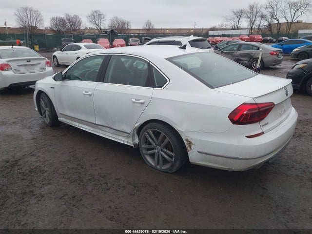 Aukcja sprzedaży 2017 Volkswagen Passat 1.8t R-line, vin: 1VWDT7A33HC077253, numer aukcji: 44429076
