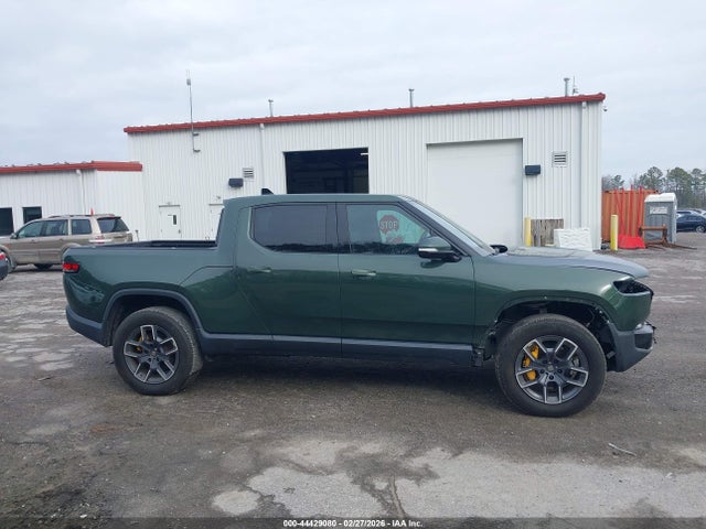 Rivian R1t Adventure 2022 7FCTGAAA3NN007440 Image 14