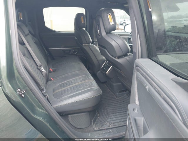 2022 RIVIAN R1T 7FCTGAAA3NN007440 Photo 7
