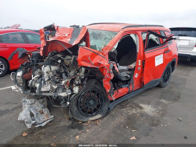 44429111 :رقم المزاد ، 3C4NJCAB3JT124210 vin ، 2018 Jeep Compass Sport Fwd مزاد بيع