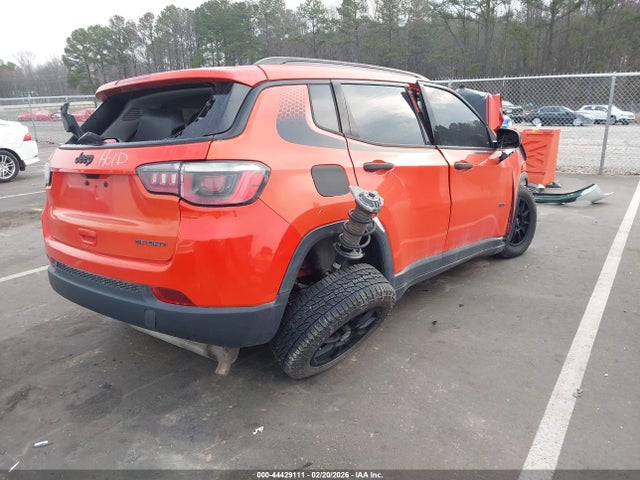 44429111 :رقم المزاد ، 3C4NJCAB3JT124210 vin ، 2018 Jeep Compass Sport Fwd مزاد بيع
