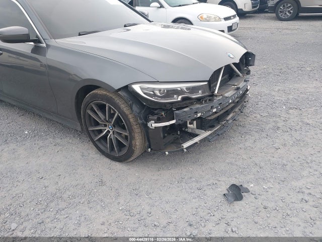 Продажа на аукционе авто 2022 Bmw 330i, vin: 3MW5R1J08N8C39015, номер лота: 44429116