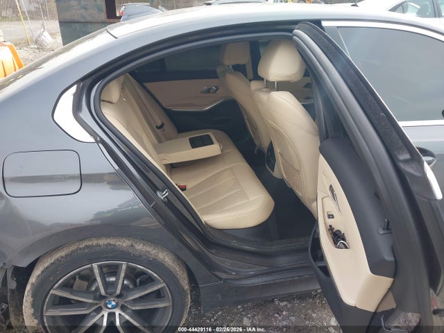 Продажа на аукционе авто 2022 Bmw 330i, vin: 3MW5R1J08N8C39015, номер лота: 44429116