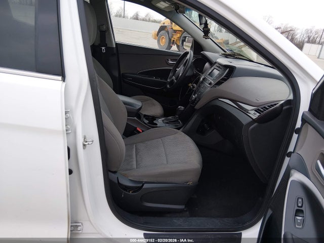 5NMZT3LB2JH086717 Hyundai Santa Fe Sport 2.4l