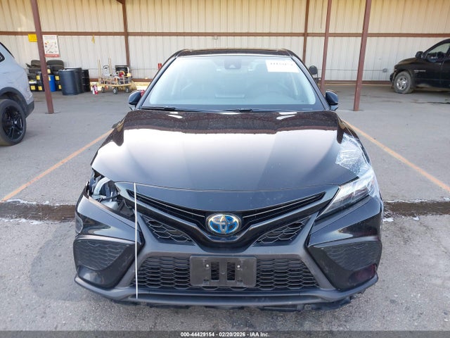 Продаж на аукціоні авто 2023 Toyota Camry Se Hybrid, vin: 4T1S31AKXPU055477, номер лоту: 44429154