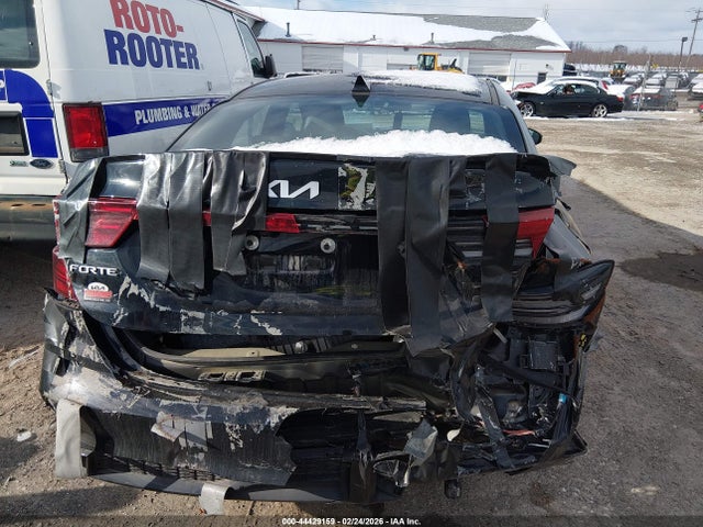 44429159 :رقم المزاد ، 3KPF54AD4RE782019 vin ، 2024 Kia Forte Gt-line مزاد بيع