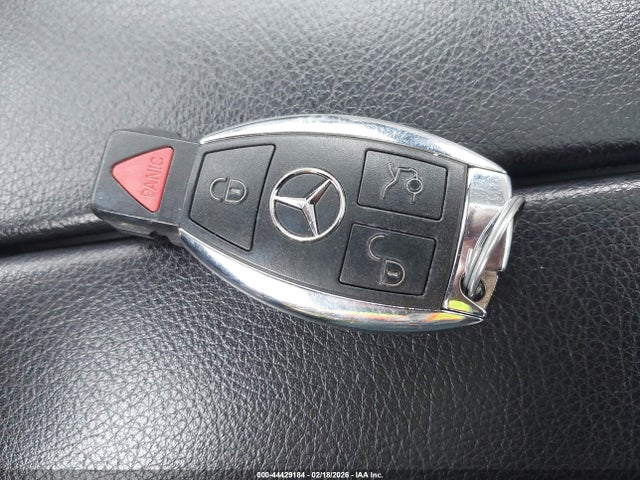 55SWF4KB8FU008175 Mercedes-Benz C 300 4matic