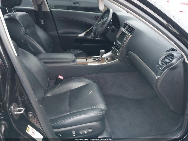 44429191 :رقم المزاد ، JTHCE5C26B5000470 vin ، 2011 Lexus Is 350 مزاد بيع