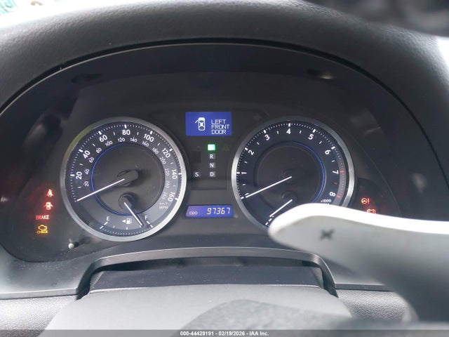 44429191 :رقم المزاد ، JTHCE5C26B5000470 vin ، 2011 Lexus Is 350 مزاد بيع