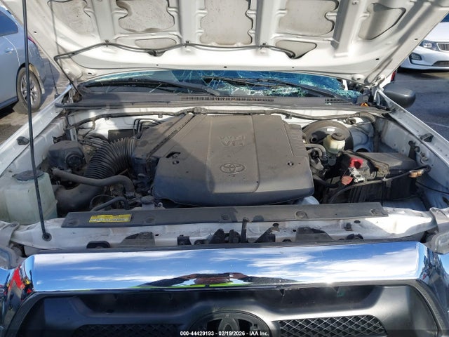 3TMJU4GN5FM193558 Toyota Tacoma Prerunner V6